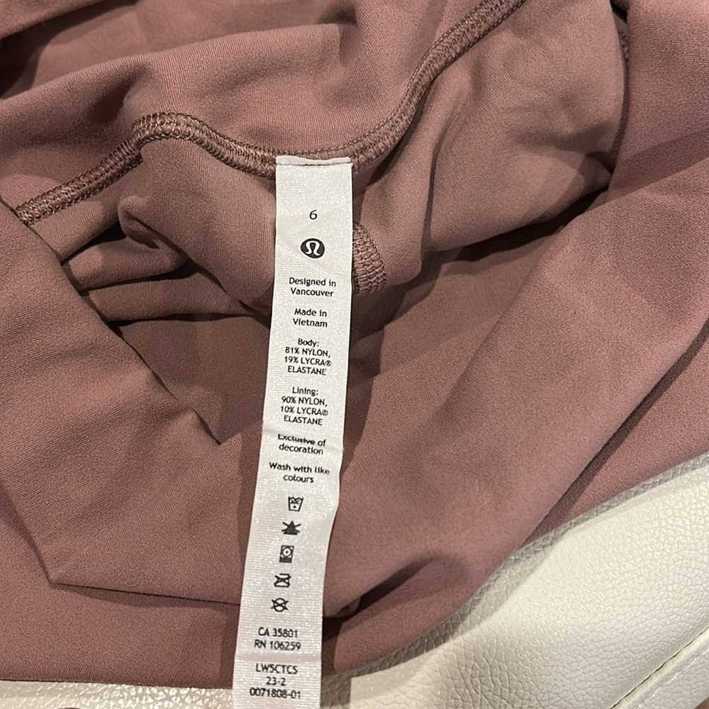 Lululemon Align High-Rise Leggings 25” in twilight rose (6) - Picture 6 of 8
